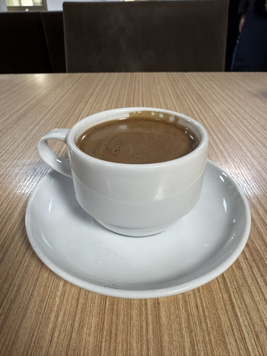 Saat 11.00 duruşması bekliyorum saat 14.15 daha önümde 5 dosya var.