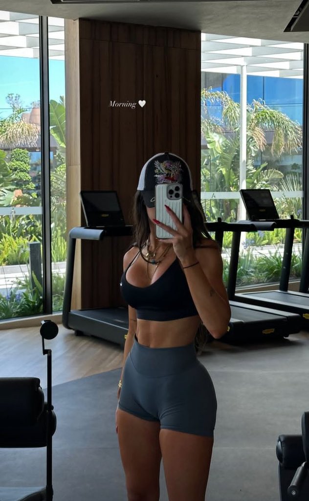 _GirlSay's tweet photo. discipline and focus https://t.co/MqDoHPxH9I