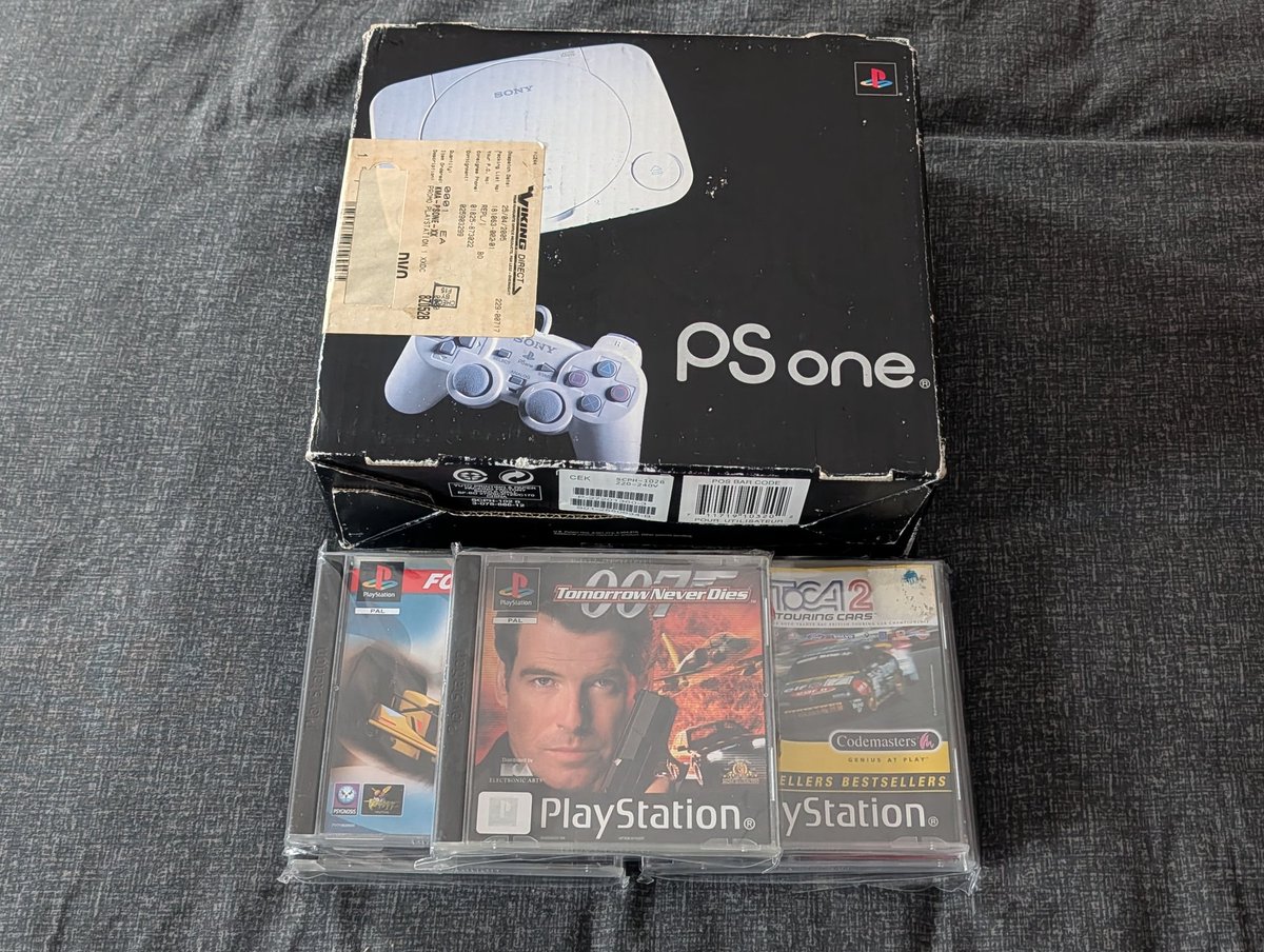 danewrx's tweet image. hell yeah