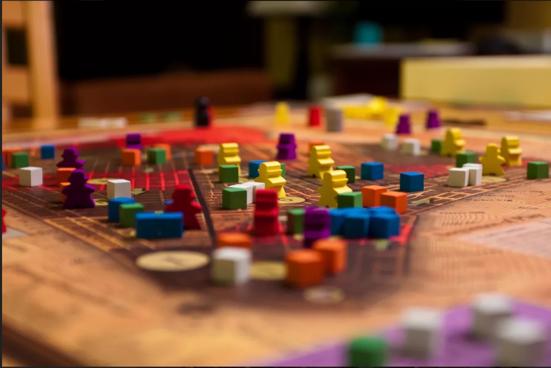 TakeWatchGo's tweet image. ボードゲームの「交渉」とは？1/2(対談記事)
カタン(1995)からジョンカンパニー(2022)まで、交渉系ボードゲームの魅力を読解する