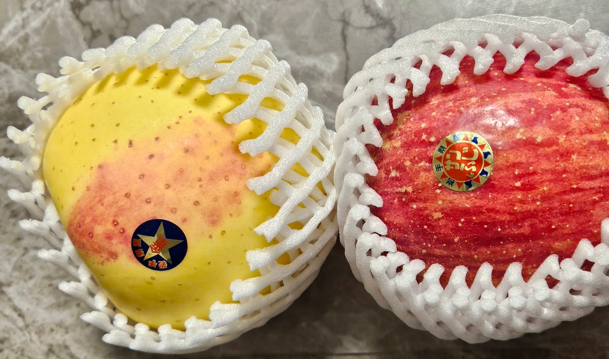 職場の人から
りんごいただいた( ˇωˇ )
生かアップルパイにするか
めっちゃ迷っておる…