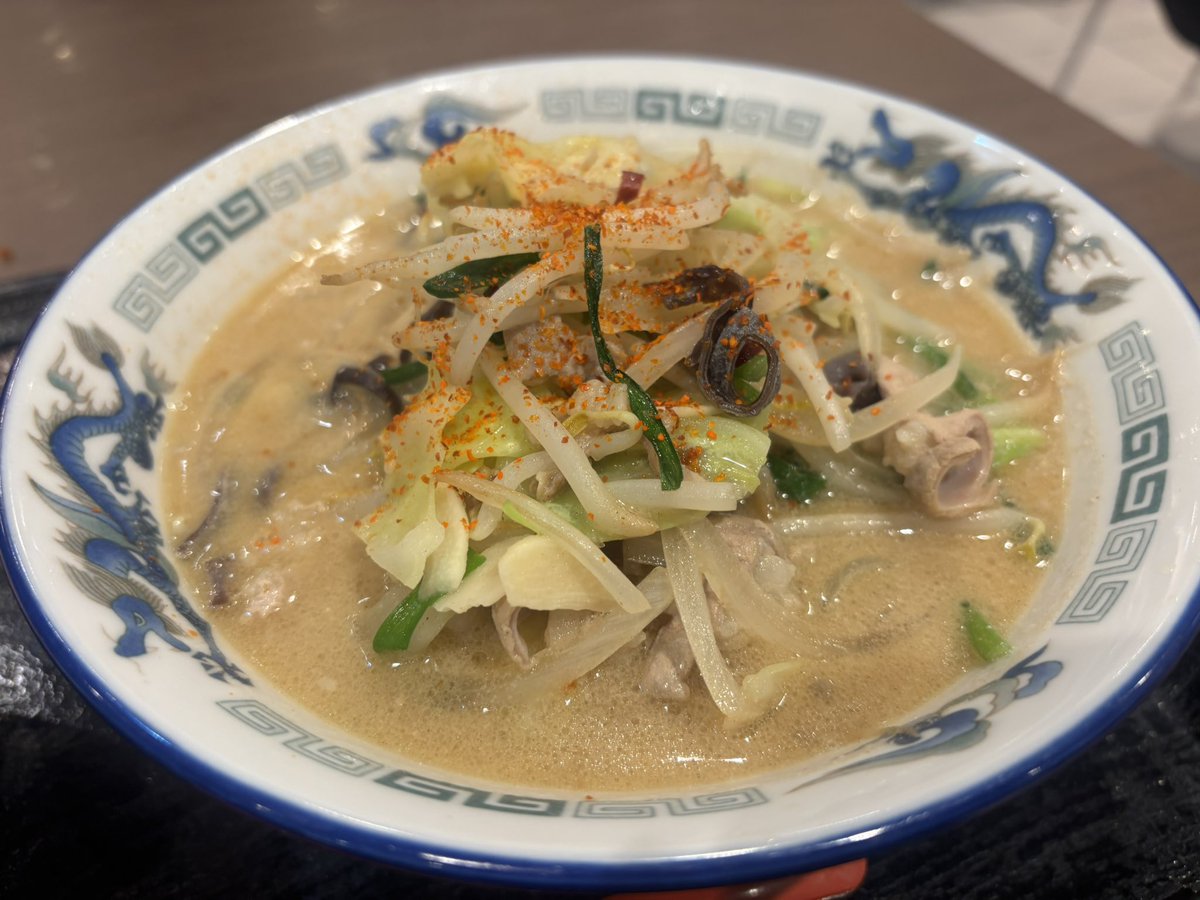 HRD1975's tweet photo. 今日は久しぶりに福岡
古賀SAで休息
もつちゃんぽんと明太ご飯をいただきます
福岡らしい組み合わせw
美味かったですご馳走様でした！

 #古賀SA 
 #もつちゃんぽん 
 #浦の星麺友会 https://t.co/kBkHSFbDvG