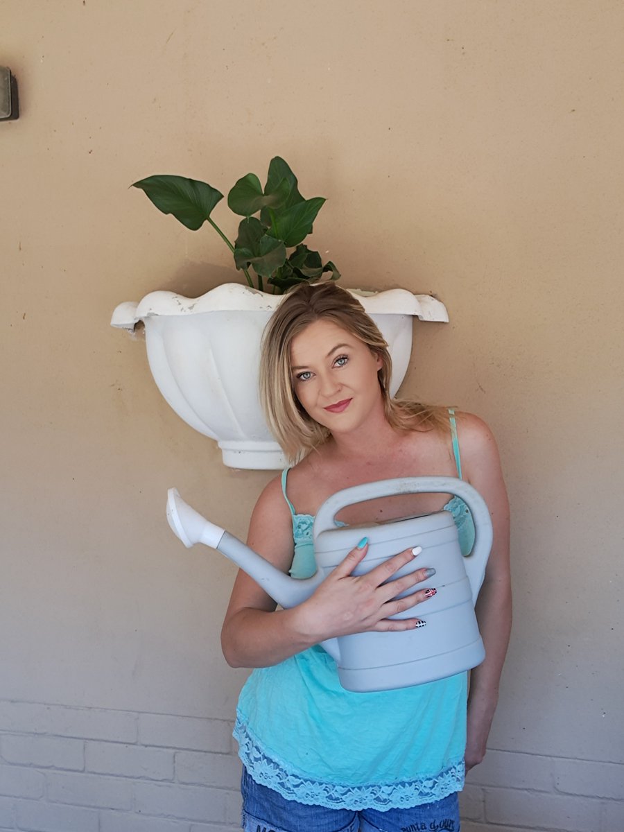 VintasiaG's tweet photo. A quiet tease never hurts 😏
https://t.co/ExJrlGA7Yz
#SubtleTease #SoftSpice https://t.co/DHs2MJLlai
