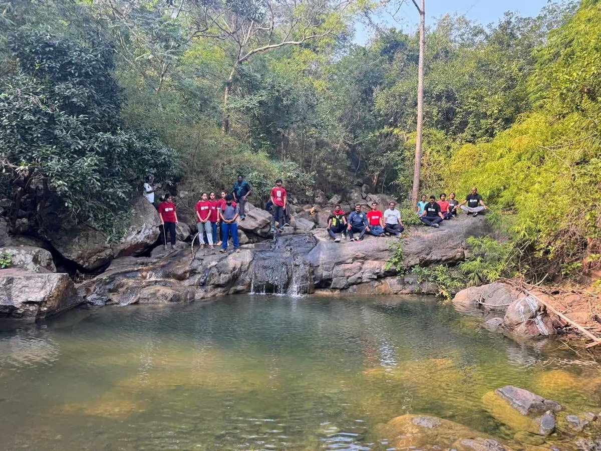 TravelTelangana's tweet image. DISCOVER A HIDDEN GREEN ESCAPE. Nestled amid lush forests, hills and streams, Bendlapadu village in Chandrugonda Mandal (Bhadradri Kothagudem district)