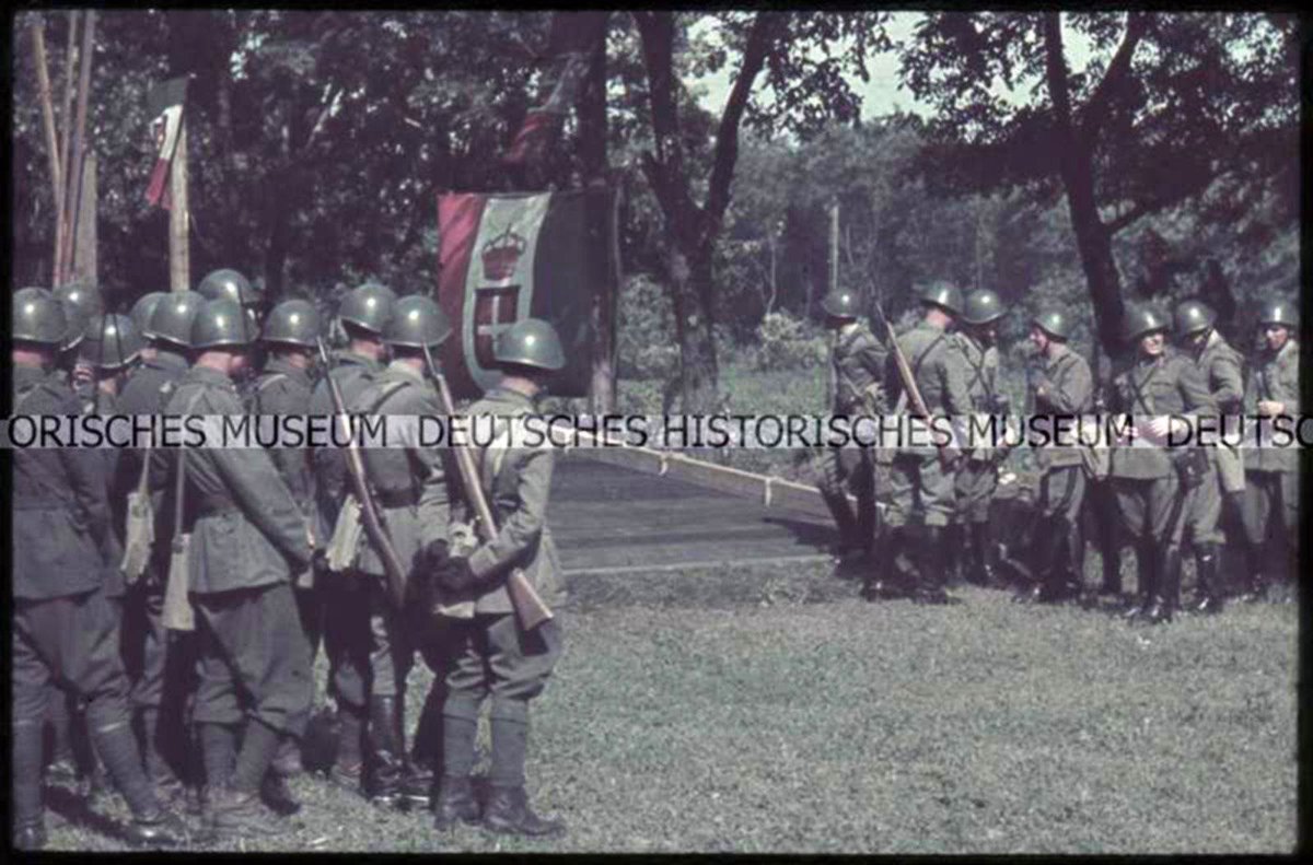 fkdhhsk's tweet image. Italians on the Eastern Front. Photographer Daniel Brunnengraber.