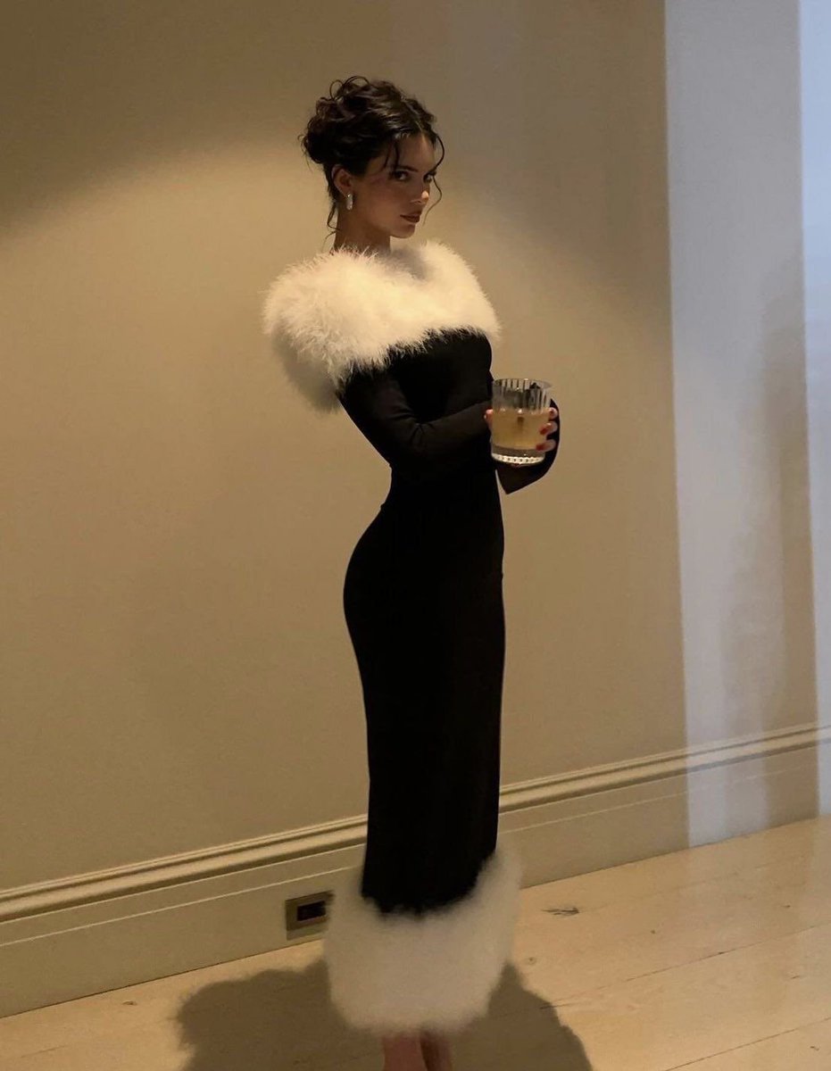 archivekend's tweet image. kendall jenner wearing louis feraud fw 1997