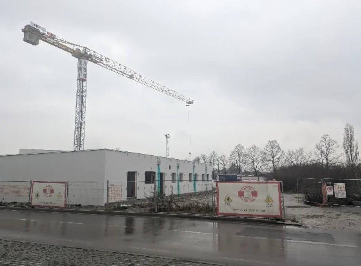 torien1906's tweet image. Sono bastati due vittorie per buttare un po' di fumo negli occhi. 22/12/25 questa è la situazione del campo Robaldo. Cantiere ancora in alto mare. Anche per Gennaio sarà difficile vederlo ultimato.
#sft #Robaldo