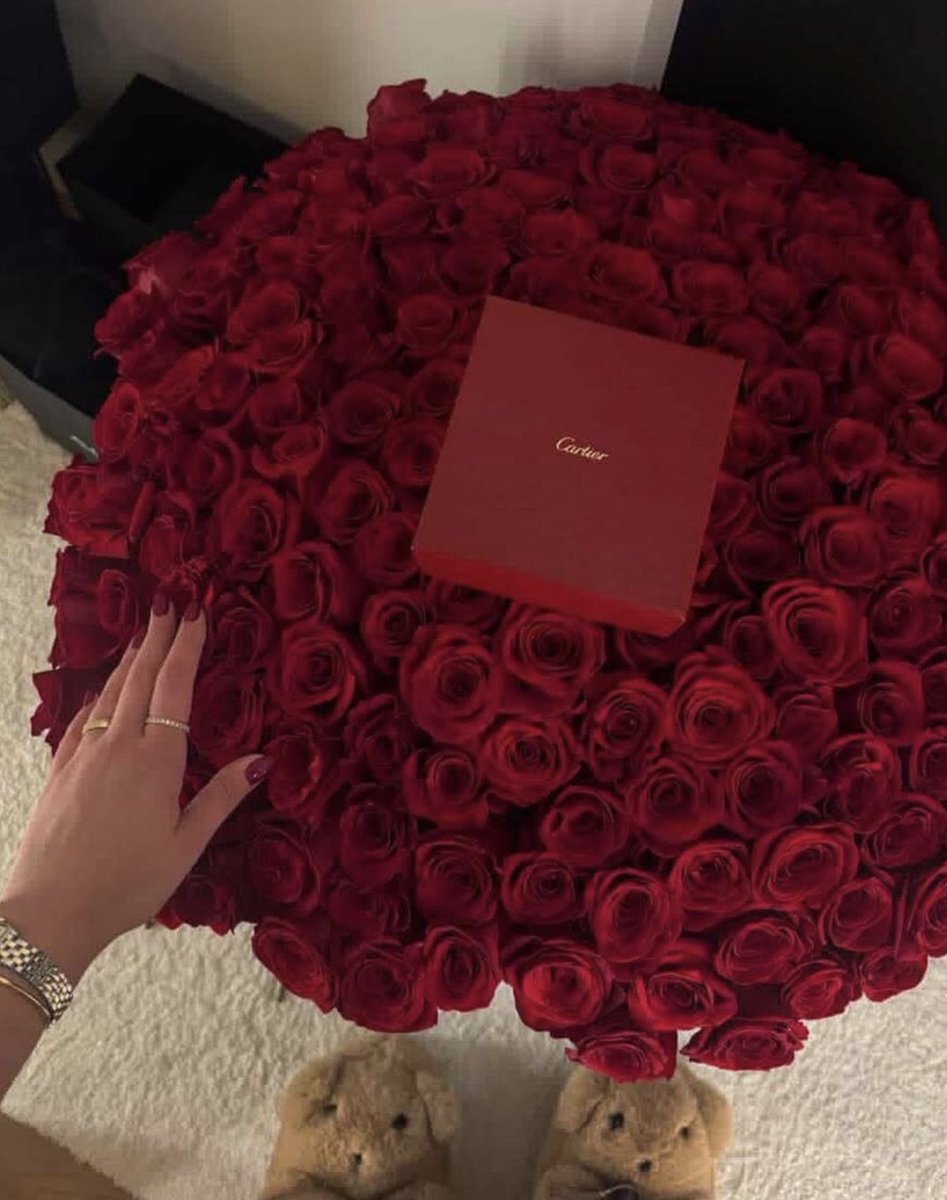 IQUEEEN__'s tweet image. 