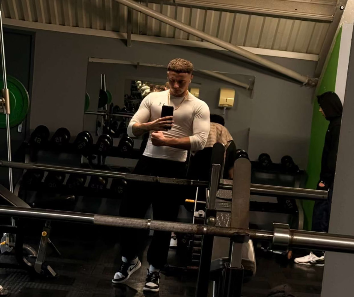 MasterRyan202's tweet image. I lead.
You choose to follow properly.
Everything else is noise. 💷

PayPal Ryansnellings995@gmail.com
throne.com/mastercashgod

#cashmaster #cashslave #paypig #feet #malefeet #dirtysocks #findom