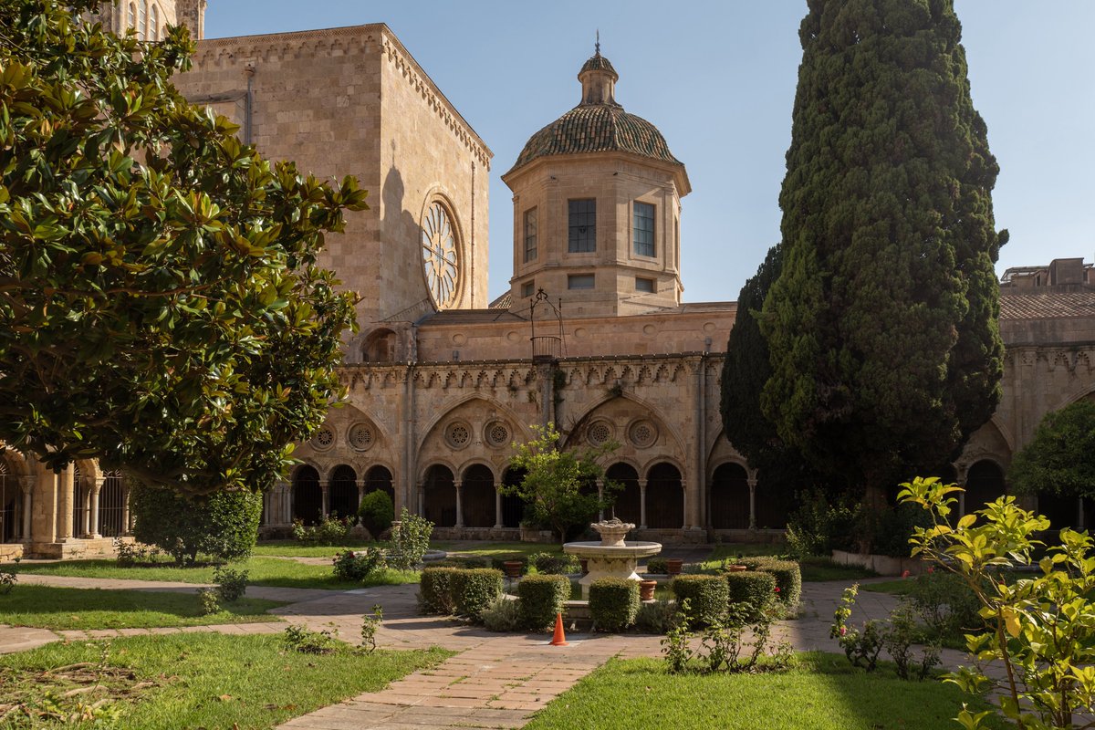 itsrapha83's tweet photo. Make cloisters a thing again https://t.co/qaiR0gBZm9