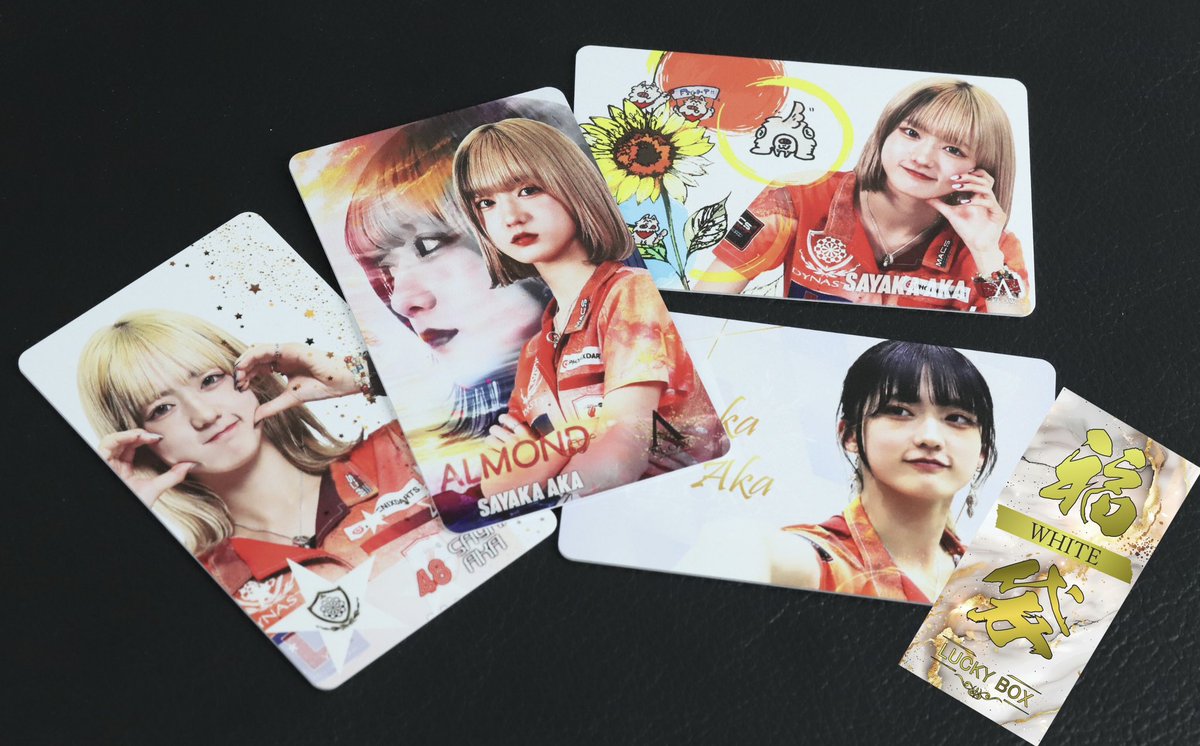 Dynasty_ogu's tweet photo. 🎍【DYNASTY福袋2026 WHITE】🎍
「ダーツライブカード」ver.阿嘉選手

"ALMOND ST"・ユニフォーム・フライトデザイン・スローイングのいずれか1枚が封入されます‼️
特に、阿嘉選手が自身で描いた"Sally"が載ったフライトデザインのカードは必見👀

是非GETしてください✊ ̖́-
#DYNASTY #福袋WH https://t.co/0yIFXMAO9m