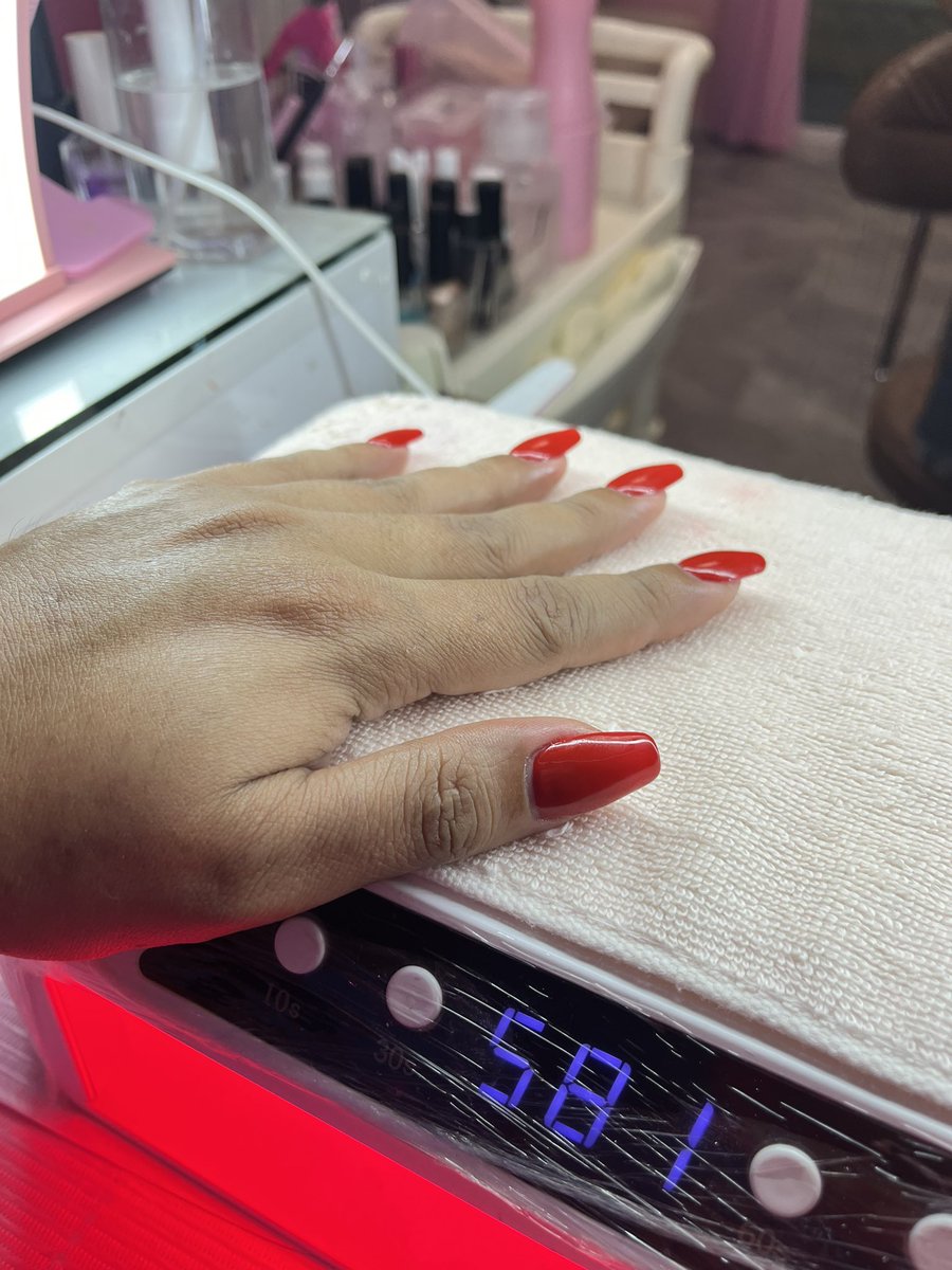 bernardtalavera's tweet photo. my all time favorite nail color! 😍 https://t.co/a4PYvk3XgI