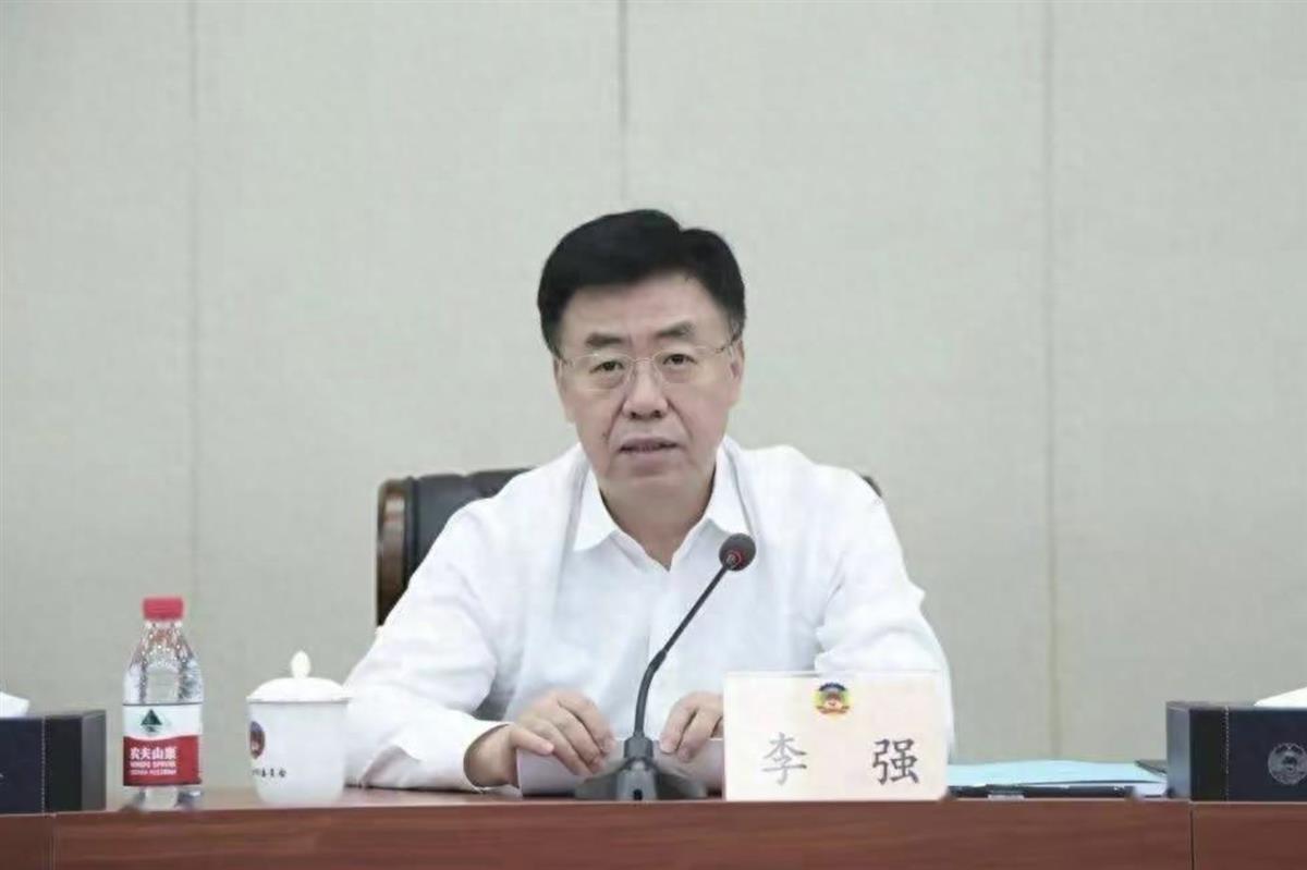 中規中矩 tweet media