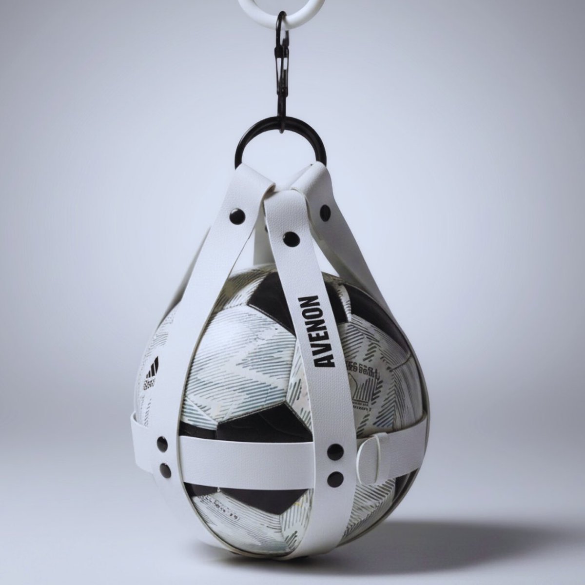 avenon_k's tweet photo. Ball CLIPボールバッグ✖️機能美　ホワイト https://t.co/kG0ogF0FeZ