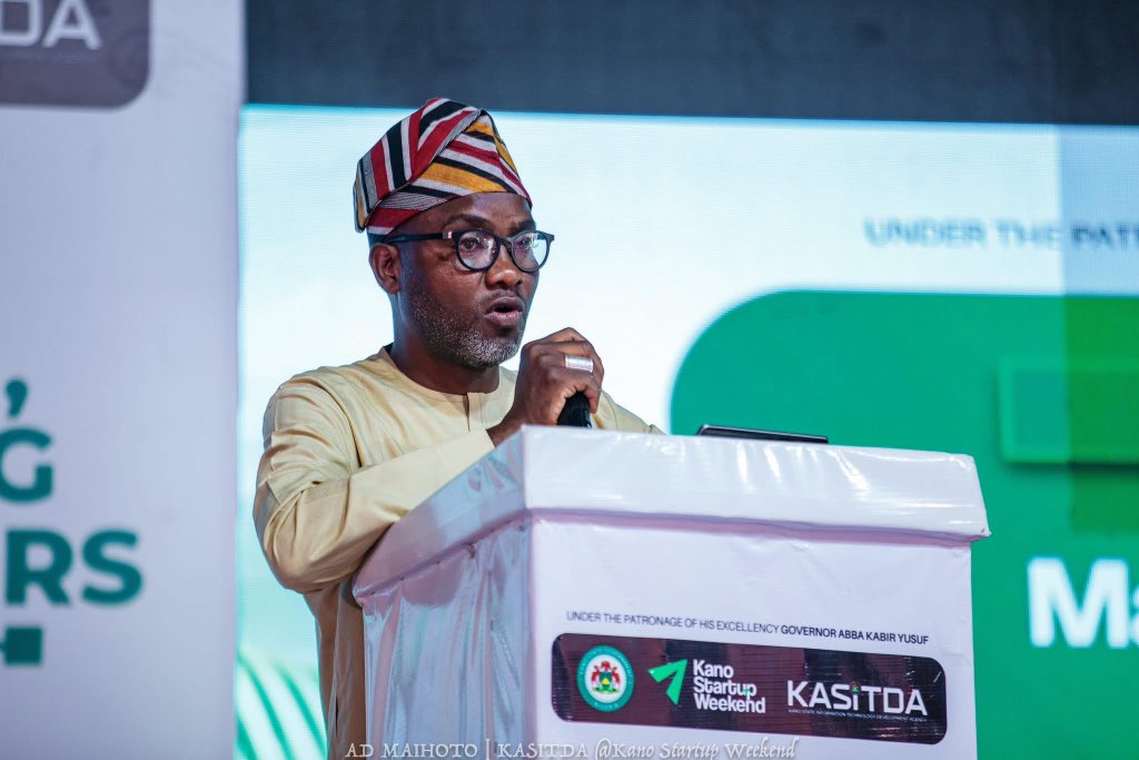HisFagge's tweet photo. The man behind the vision of Kano Startup Weekend; the DG/CEO of KASTIDA, Bashir Abdu Mazakkari, inspiring innovation and driving the future of a digital Kano
#ksw2025 #kasitda
#ennovatelab #digitalkano https://t.co/5LASPE59d9