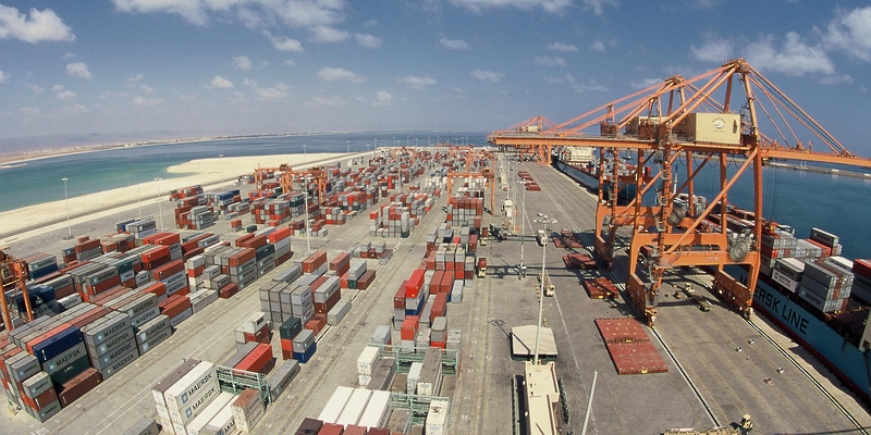 الرقم القياسي العام لأسعار الواردات في سلطنة عُمان يسجل ارتفاعًا بنسبة 15.2 بالمائة خلال الربع الثالث من عام 2025، مقارنةً بالربع المماثل من عام 2024، وذلك وفقًا لبيانات المركز الوطني للإحصاء والمعلومات. #العُمانية 