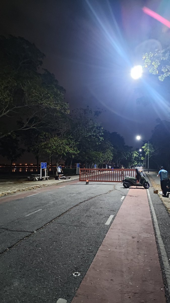 desert_empty's tweet photo. Running #อยุธยา https://t.co/dQBYiLwwkU