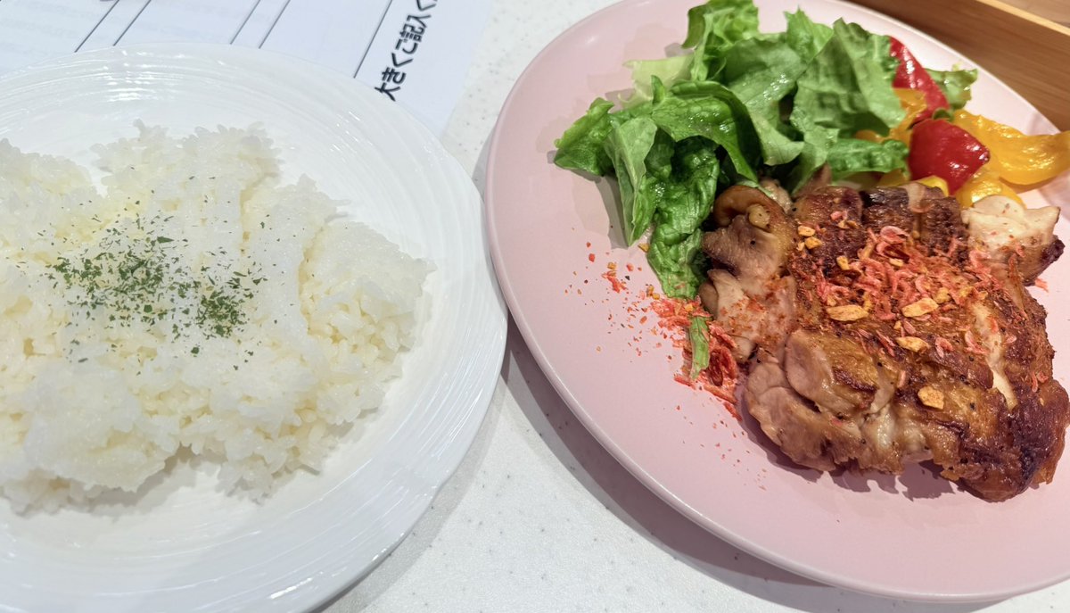 薮島朱音　NATSLIVE ピリッとやぶちゃん飯　チェキ ピリッとやぶちゃん飯 | ライブ配信型ファンメディアNATSLIVE