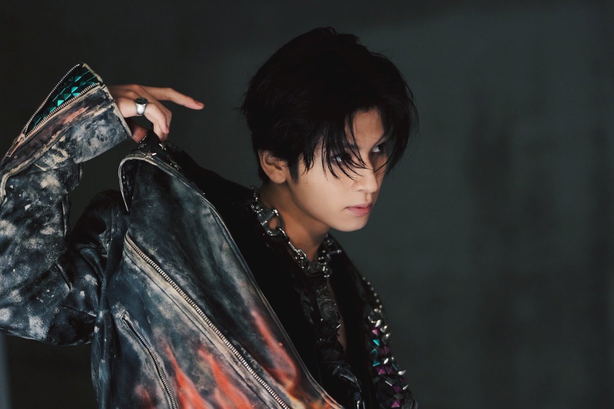 長谷川慎セット（2枚目も） 長谷川慎セット（2枚目も） 長谷川慎さん（THE RAMPAGE）長谷川慎