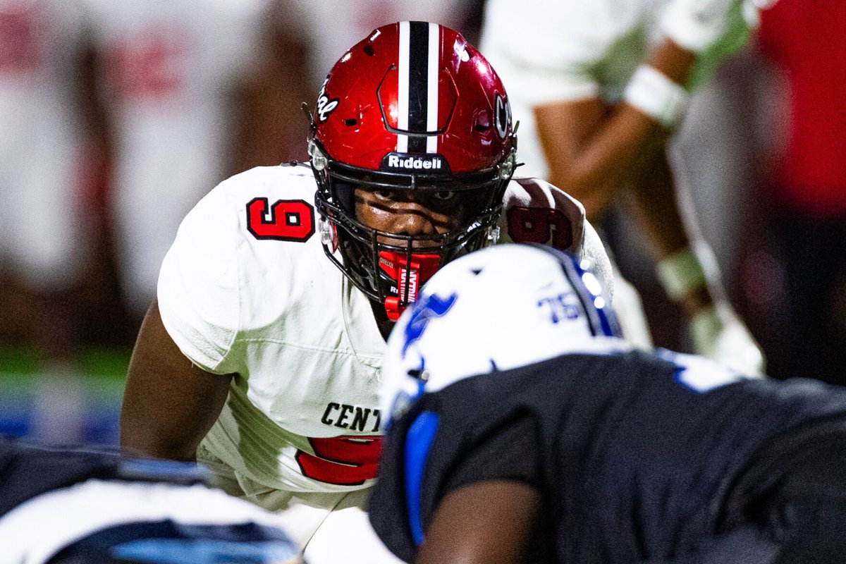 JacobWaters_'s tweet image. Central's @TristanLyles1 is the O-A News Defensive Player of the Year for large schools.

The Jacksonville State signee rolled up 84 tackles, 32 tackles for loss and 20 sacks as a senior, breaking the school’s career sack record.

Story by: @ByJustinLee

oanow.com/sports/high-sc…