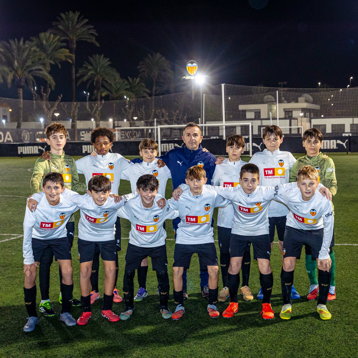 🦇 El <a href="/valenciacf/">Valencia CF</a> Infantil, a por el XXIX Torneo Internacional #LALIGAFCFUTURES 2025 

🗓️ 27 al 29 de diciembre
📌 Gran Canaria

🔴En directo en VCF Media

🔗 valenciacf.com/el-vcf-infanti…

<a href="/LaLiga/">LALIGA</a> | <a href="/LaLigaCorp/">LALIGA Corporativo</a> | <a href="/fundacion_JRM/">Fundación JRM</a>