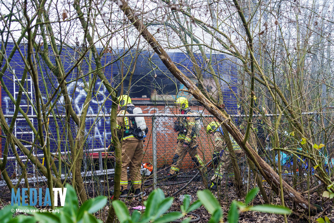 Brand in voormalig pompstation in Poortugaal