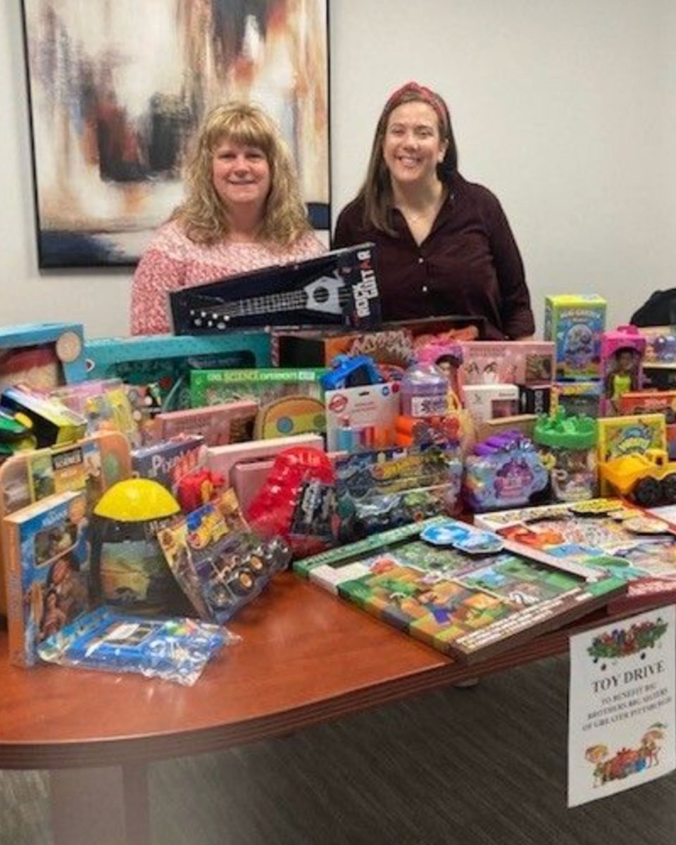 BBBSPgh's tweet photo. We are so grateful to the Pittsburgh Young Professionals, AMD Industries, Lynch Law Group, and the many anonymous angels who donated and helped host toy drives this season.

#BBBSPGH #MentorshipMatters #BeAMentor #EmpowerYouth #ToyDrive https://t.co/rx6BppZNkQ