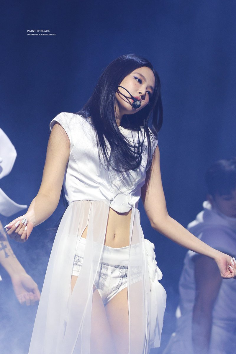 Paint It Black tweet media