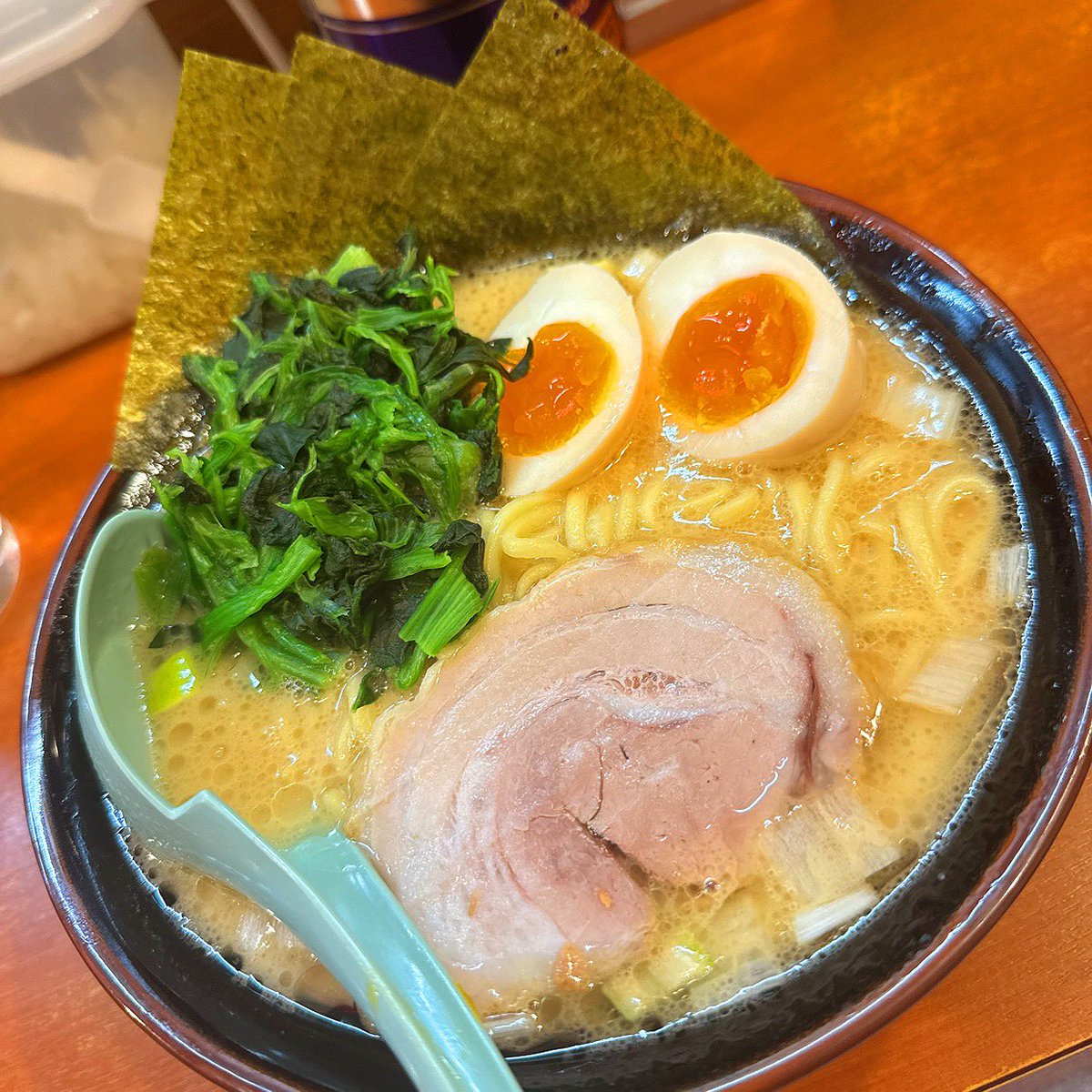 天王町の横浜家系ラーメンとネギチャーシュー丼めちゃくちゃ美味しかっ