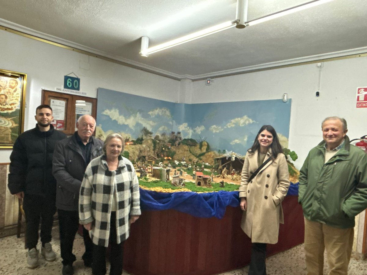 AytoAviles's tweet photo. 🌠 La 'Ruta de los Belenes' de la comarca propone un recorrido cultural y navideño por más de una treintena de nacimientos

👉 Entre ellos se encuentra el Belén Monumental Municipal, situado en la Capilla de San Pedro

ℹ️ Más información: https://t.co/389uqBChm2 https://t.co/H3F7n5qe2w
