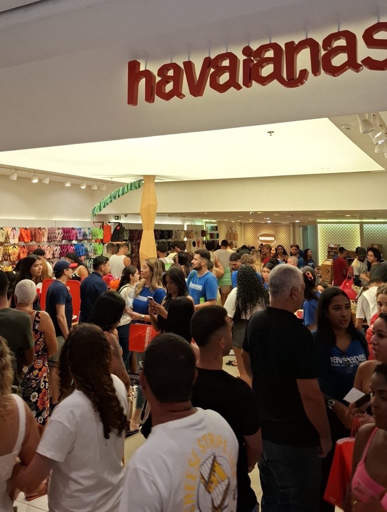 celebrsties's tweet image. realidade: