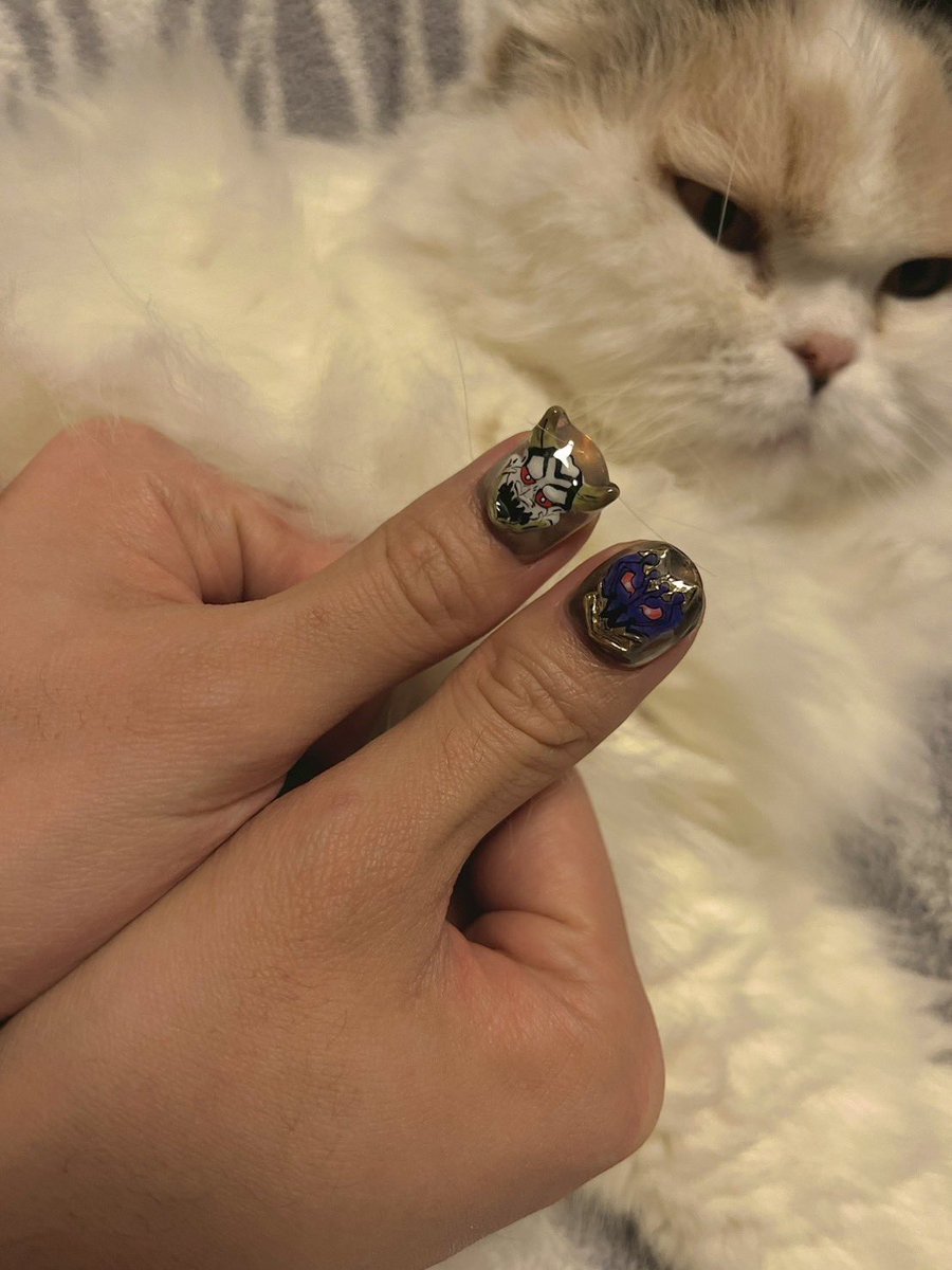 素敵なネイルしてもらいました！アガるぅぅ

フェス楽しみやなぁ

#グラブルフェス2025
#羯帝羯帝波羅羯帝
#オミーウィア (#おみる)