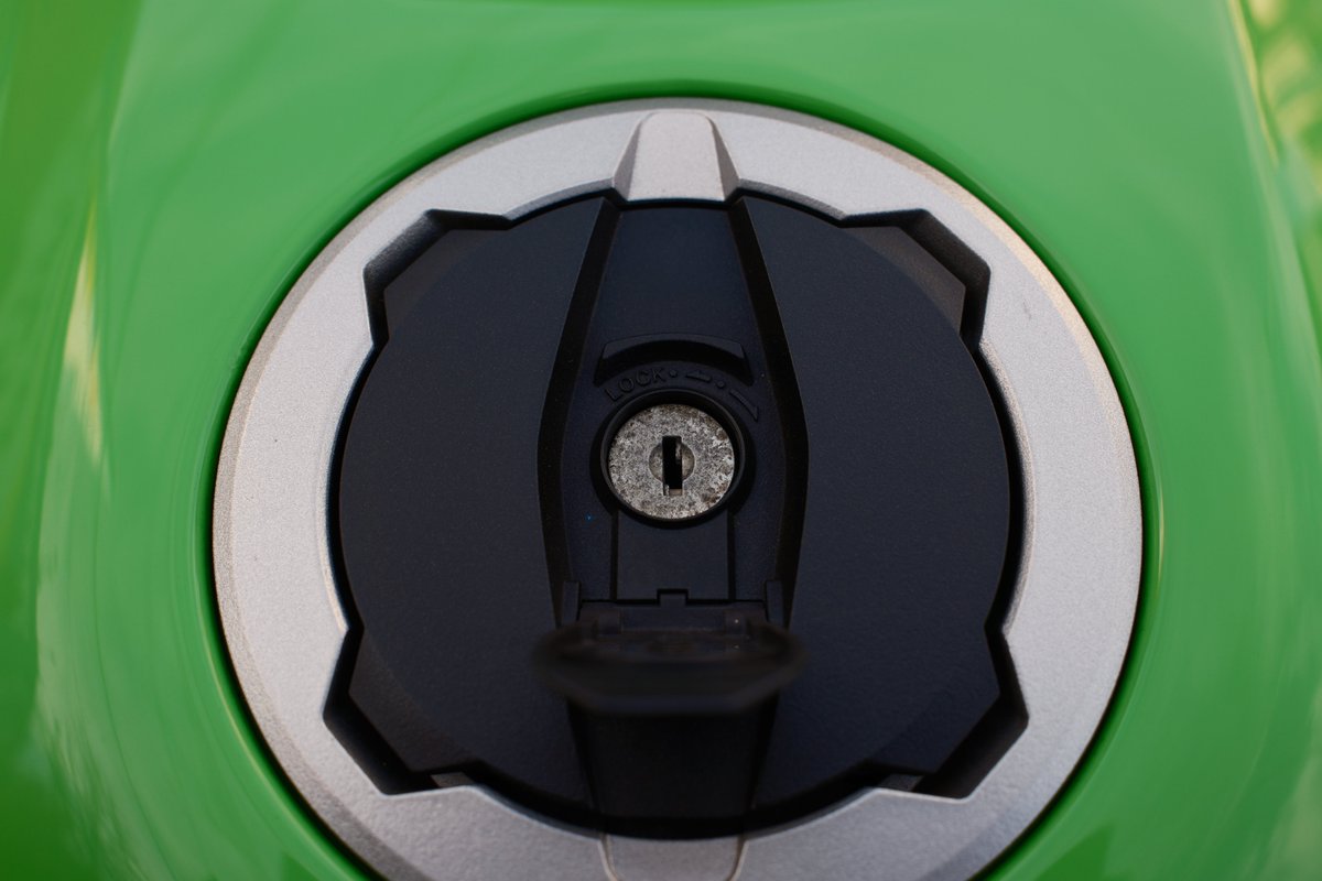 錆大丈夫そ？ 📷X100VI 🏍ZX25R #x100vi #ZX25R #KAWASAKI #あずの写真