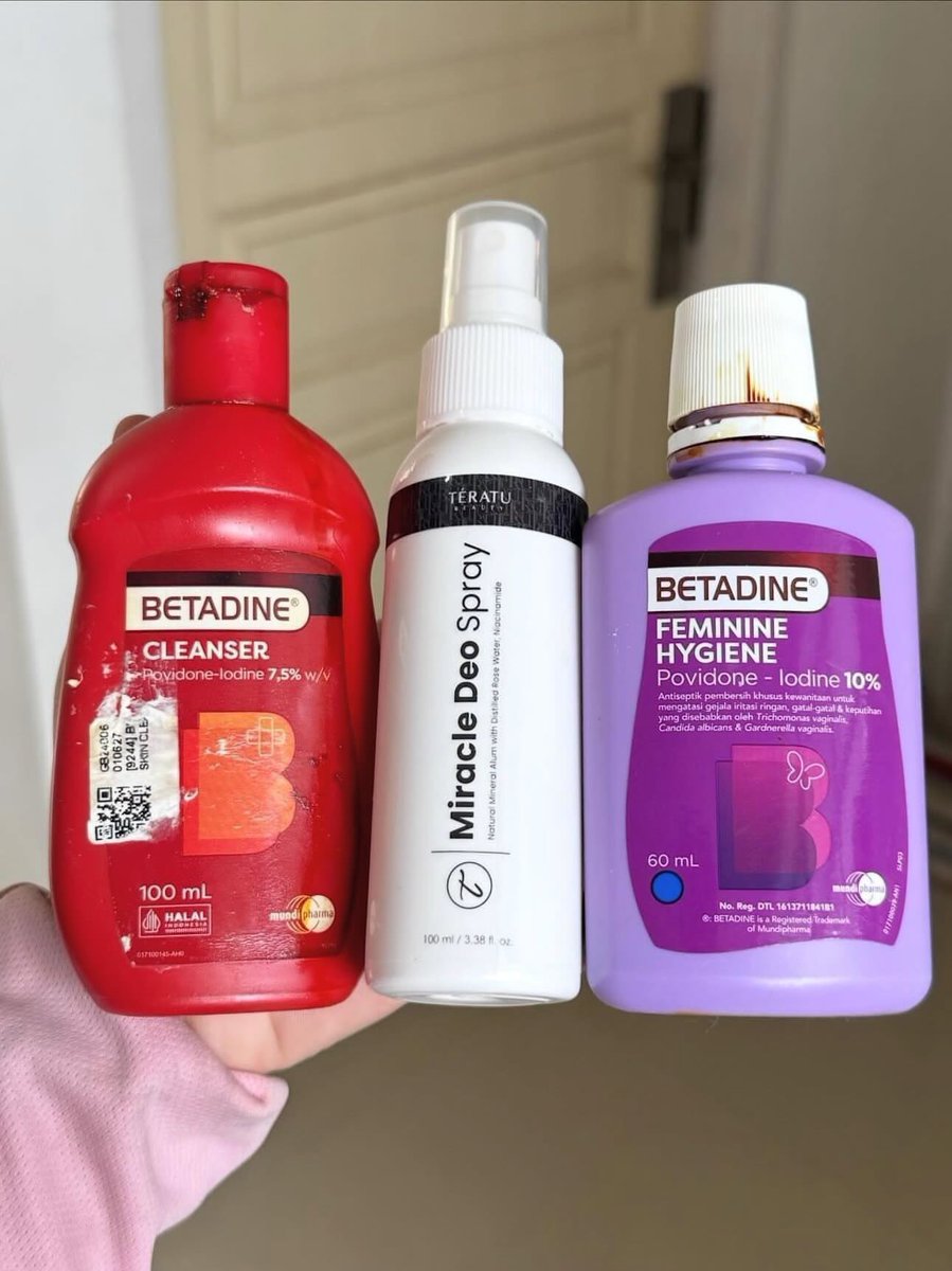 amaliyakusumaa's tweet photo. SHARING IS CARING, FROM GIRL TO GIRL :

being wangi &amp; bersih is not optional.. when your body smells good, everything feels better💯👍🏻 https://t.co/6TAWAEJ3aK