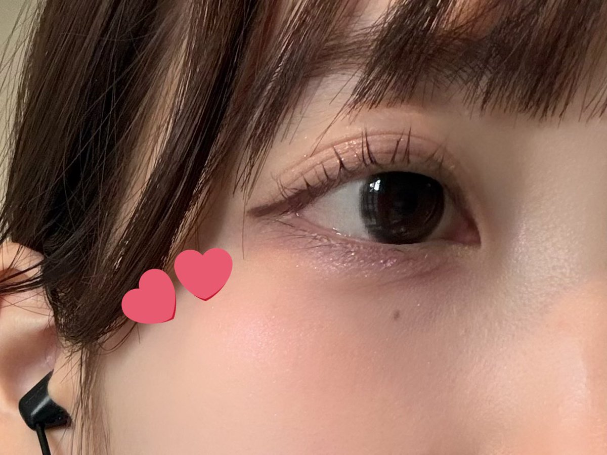 momomi_cosme's tweet image. 今日のメイクはdasiqueのローズミルクティーを主役に🥀🫶🏻
これブルベ寄りのアイパレだと思ってたけど私がつけたら赤茶みたいな発色になる😯
2aNハイライトパレットをアイホールと涙袋に、Glintを目頭と鼻先に、ほっぺはブラシでespoirの上に指で2aNマーメイドを点置きしたら可愛かった😽😽💖
#motd