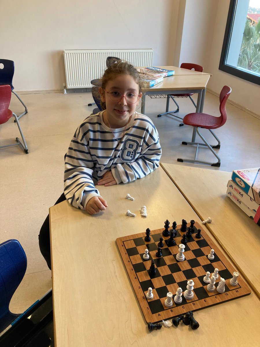 Satranç Kulübü olarak ilkokul ve ortaokul öğrencilerimizle teknik ve taktik satranç çalışmalarımıza aralıksız devam ediyoruz.

<a href="/koccozlem/">Dr.Özlem Koç</a> <a href="/ozgeeasln/">Özge ASLAN</a> <a href="/azizsonkaya/">AZİZ SONKAYA</a>
<a href="/GokcemTaser/">Gökçem Taşer</a>