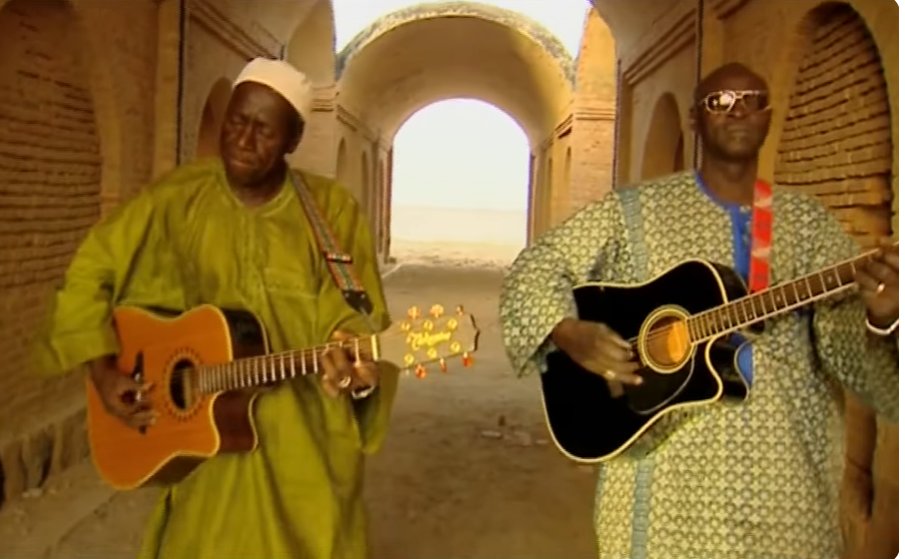 Oublier ces deux-là, c’est péché… la prochaine fois fais gaffe 😎