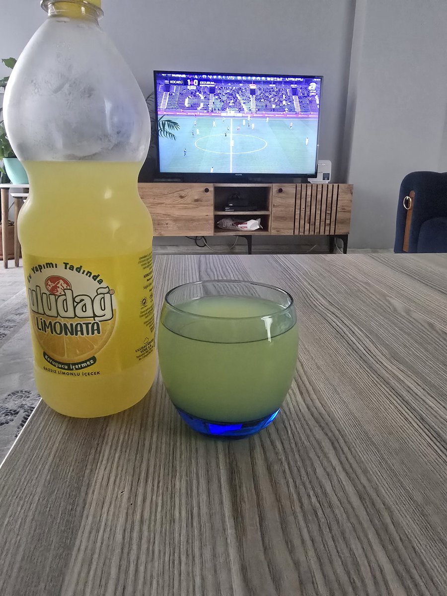 Ev yapımı tadında limonata eşliğinde... #ZTK #Demparti #.medspor