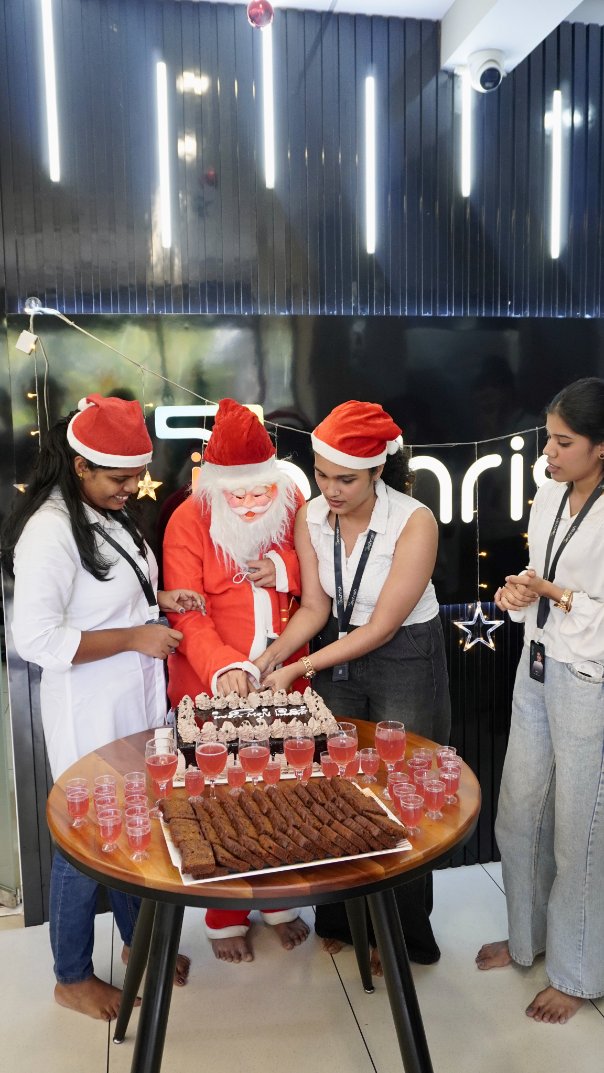 TechrishTeam's tweet photo. Christmas Celebration 2025❤️🎅 #ChristmasAtTechrish
.
.
Part 2/7
.
.
.
.
.
.
.
.
#FestiveVibes #holidayseason #christmas #christmastime https://t.co/UMiiGmiMGP