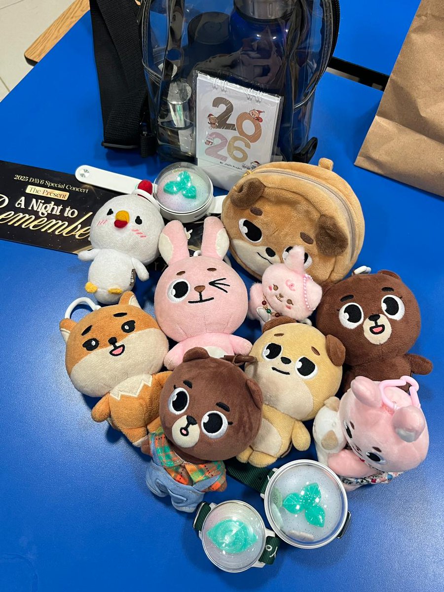 denimalovely's tweet image. Makasih jajaran crew @JaDiinProject akhirnya bisa ngerasain nonton day6 di JIS 😏 dan ngerasain nyanyi ONE satu venue 🙆🏻‍♂️ Kudos 🔥