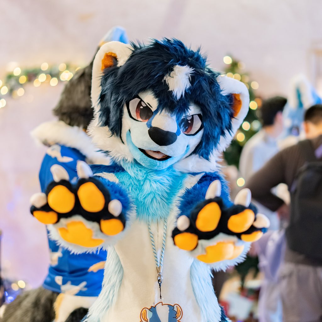 Maggotttt_'s tweet photo. 冬聚大成功
#fursuit #WFF #WFF2025 https://t.co/ExO56kh7Vr