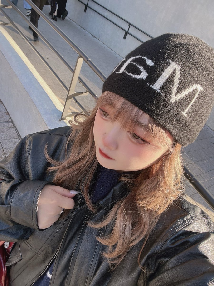 m__12_09's tweet photo. 青の洞窟何年ぶりだろう？？
めちゃ青くて青々しい🤞🏻💙

 #日常垢さんと繋がりたい 
 #日常垢 https://t.co/XxRIgCTioU