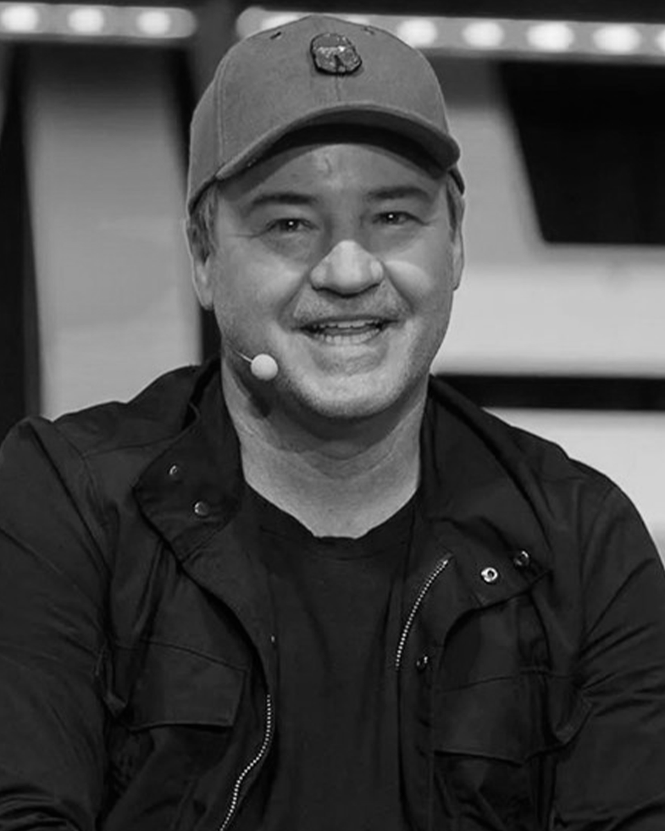 JVCom's tweet image. Le co-créateur de Call of Duty, Vince Zampella, est décédé à 55 ans le 21 décembre, dans un accident de voiture.

Cofondateur d’Infinity Ward et de Respawn Entertainment, il a profondément marqué l’industrie du jeu vidéo grâce à des franchises emblématiques comme Call of Duty,…