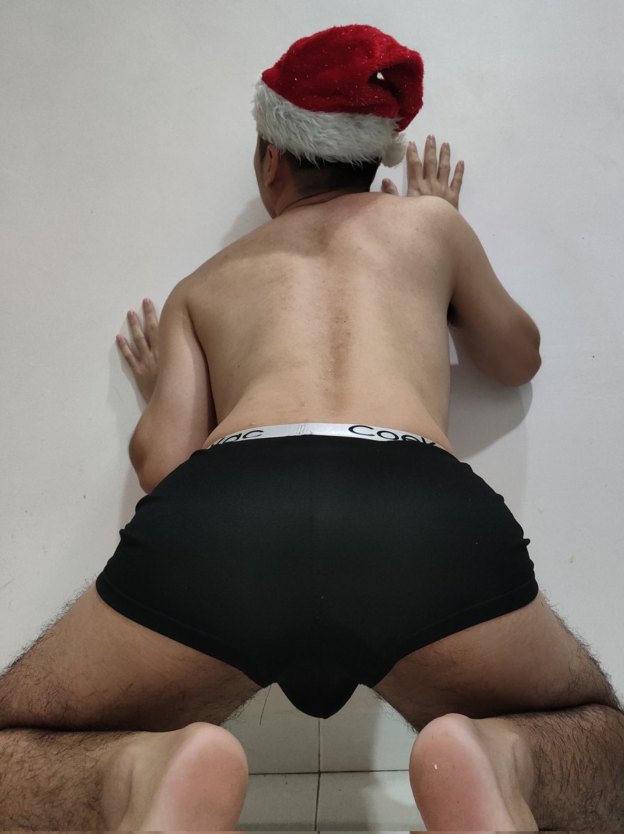 powerbtm0's tweet photo. 请签收你的圣诞礼物🎄🎁

#圣诞前夕 #圣诞节 #圣诞礼物 #黑皮 #弟弟 #骚0 #btm #SugarBoy #mb #sugardaddy #金主 #包养 #缺钱 #jb #sg #kl https://t.co/t4Jc4Zyd4G