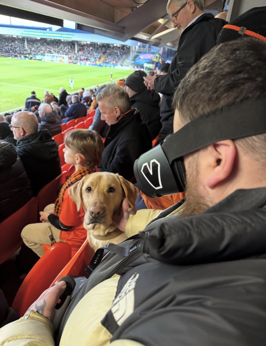 Thank you so much to everyone who has donated to the fundraiser for the <a href="/givevision/">GiveVision</a> headsets at Tannadice 🧡

Raising over £8,500 is just incredible! 

This will allow a few devices to be bought so that visually impaired <a href="/dundeeunitedfc/">Dundee United FC</a> fans can enjoy this amazing experience!
