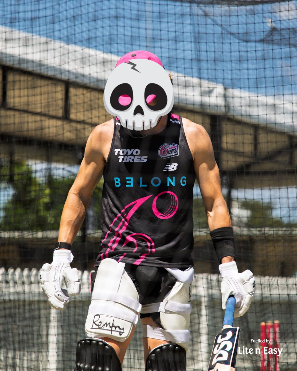 SheR•ALI tweet media