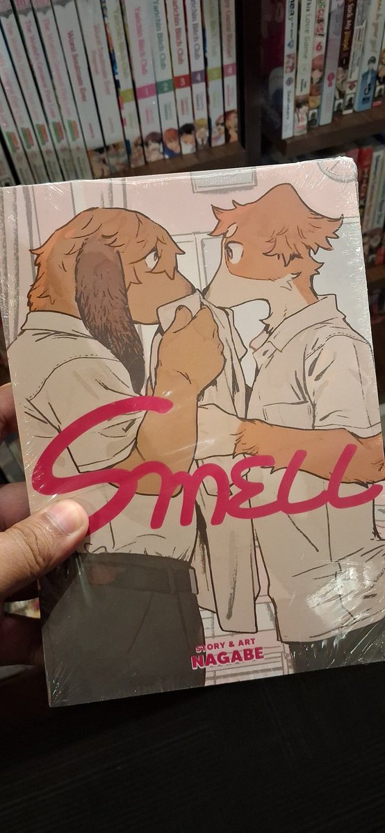 Walking around a bookstore then instant double take kek