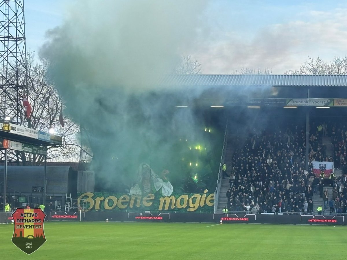 𝗙𝗢𝗧𝗢𝗩𝗘𝗥𝗦𝗟𝗔𝗚 📸

De laatste wedstrijd van een prachtig jaar! Afgelopen zondag speelde GAE met 1-1 gelijk tegen FC Groningen. 🦅

Bekijk het verslag en de foto’s via:
sfeerteamadhd.nl/fotoverslag-go…

#GAEgro #ActiveDieHardsDeventer #GoAheadEagles #Kowet