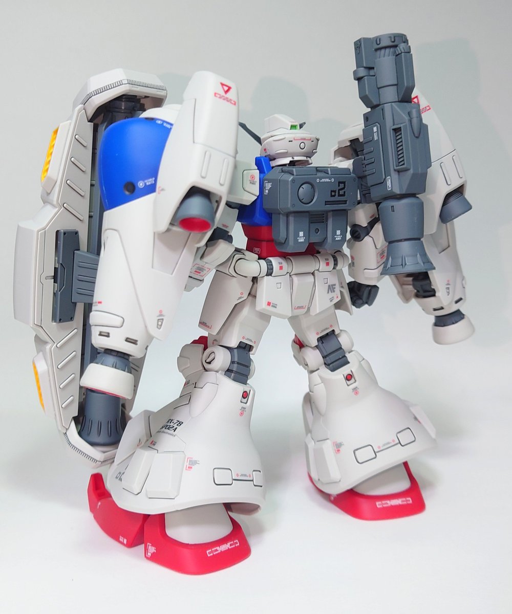[HGUC ガンダムGP02A サイサリス]
写真撮り直りました。
1号機同様しっかり塗り分けてデカール貼って仕上げました。
シールドの保持力はガッチガチに強化してます。
#ガンプラ好きと繋がりたい 