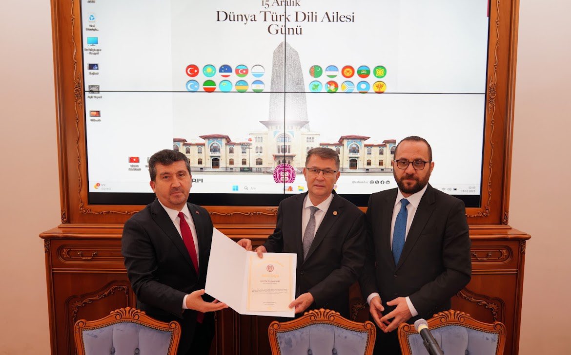 ASBÜ TÖMER tarafından düzenlenen “15 Aralık Dünya Türk Dili Ailesi Günü” konferansından görüntüler.